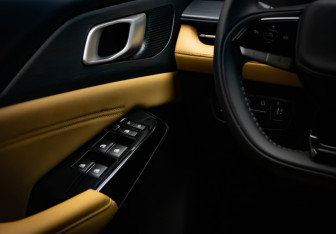 Подержанный автомобиль Changan Hunter Plus 2023 года (16 фото)