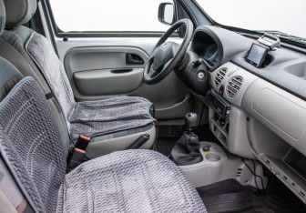 Подержанный автомобиль Renault Kangoo 2008 года (9 фото)