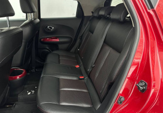 Подержанный автомобиль Nissan Juke 2013 года (10 фото)