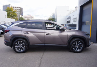 Подержанный автомобиль Hyundai Tucson 2023 года (4 фото)