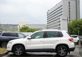 Подержанный автомобиль Volkswagen Tiguan 2011 года (7 фото)