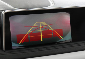 Подержанный автомобиль BMW X6 2015 года (15 фото)