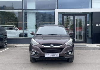 Подержанный автомобиль Hyundai ix35 2014 года (2 фото)