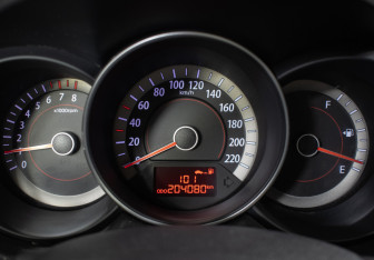 Подержанный автомобиль Kia Cerato Sedan 2010 года (12 фото)