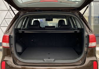 Подержанный автомобиль Kia Sorento 2019 года (10 фото)