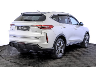 Подержанный автомобиль Haval F7 2022 года (5 фото)