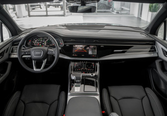 Новый Audi Q7 2025 (45 фото)