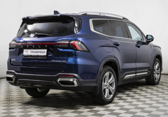 Подержанный автомобиль Geely Okavango 2023 года (5 фото)