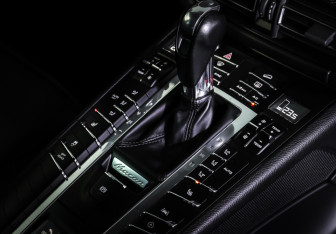 Подержанный автомобиль Porsche Macan 2019 года (19 фото)