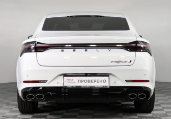 Подержанный автомобиль Geely Preface 2024 года (6 фото)