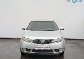 Подержанный автомобиль Kia Cerato Sedan 2013 года (2 фото)