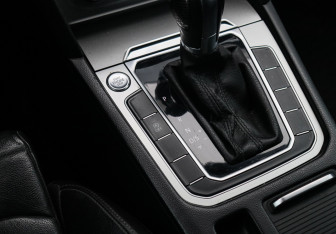 Подержанный автомобиль Volkswagen Passat Wagon 2018 года (18 фото)