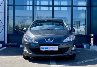 Подержанный автомобиль Peugeot 408 2012 года (2 фото)