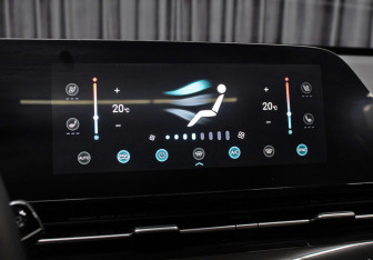 Подержанный автомобиль Omoda C5 2022 года (22 фото)