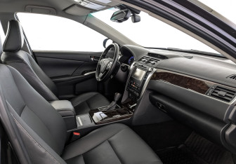 Подержанный автомобиль Toyota Camry Sedan 2015 года (13 фото)