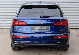 Подержанный автомобиль Audi Q5 2020 года (6 фото)