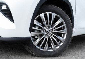 Новый Toyota Highlander 2026 (16 фото)