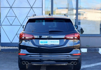 Подержанный автомобиль Chevrolet Equinox 2021 года (6 фото)