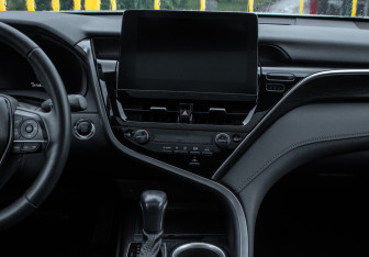 Подержанный автомобиль Toyota Camry Sedan 2023 года (11 фото)