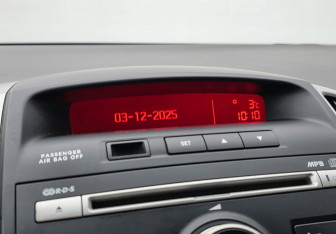 Подержанный автомобиль Kia Ceed Hatchback 2011 года (16 фото)