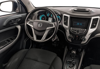 Подержанный автомобиль Changan CS35 2018 года (12 фото)