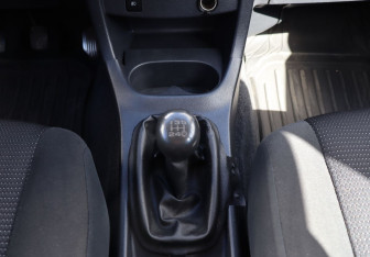 Подержанный автомобиль Daihatsu Terios 2008 года (16 фото)