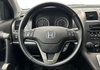 Подержанный автомобиль Honda CR-V 2012 года (12 фото)