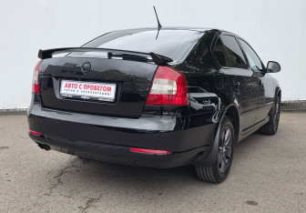 Подержанный автомобиль Skoda Octavia Liftback 2013 года (5 фото)