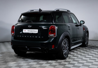 Подержанный автомобиль MINI Countryman 2019 года (5 фото)
