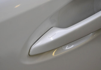 Подержанный автомобиль Lexus ES 2013 года (3 фото)