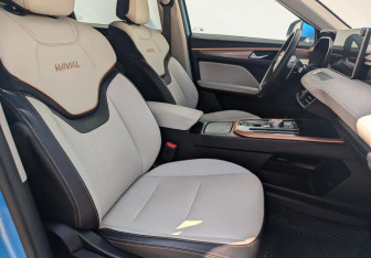 Подержанный автомобиль Haval Jolion 2023 года (10 фото)
