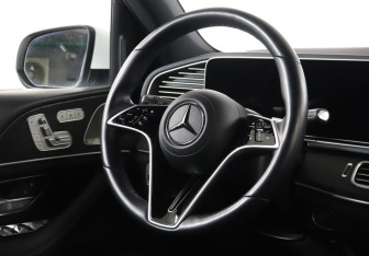 Подержанный автомобиль Mercedes-Benz GLE 2024 года (15 фото)