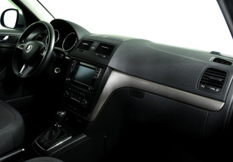 Подержанный автомобиль Skoda Yeti 2015 года (8 фото)