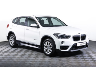 Подержанный автомобиль BMW X1 2015 года (3 фото)