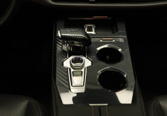 Подержанный автомобиль Changan UNI-K 2023 года (20 фото)