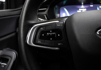 Подержанный автомобиль Omoda S5 2024 года (18 фото)