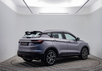 Подержанный автомобиль Geely Coolray 2022 года (5 фото)