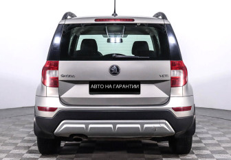 Подержанный автомобиль Skoda Yeti 2017 года (4 фото)