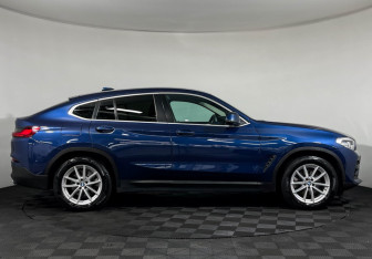 Подержанный автомобиль BMW X4 2019 года (6 фото)