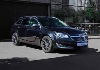 Подержанный автомобиль Opel Insignia Wagon 2014 года (3 фото)