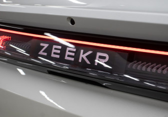 Подержанный автомобиль Zeekr 001 2024 года (22 фото)