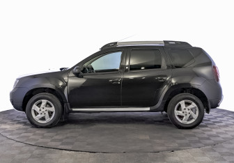 Подержанный автомобиль Renault Duster 2018 года (8 фото)