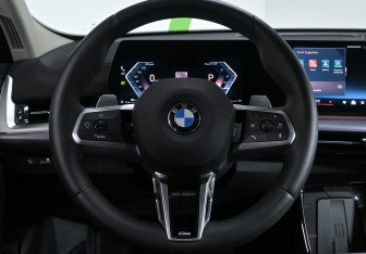 Подержанный автомобиль BMW X2 2024 года (10 фото)