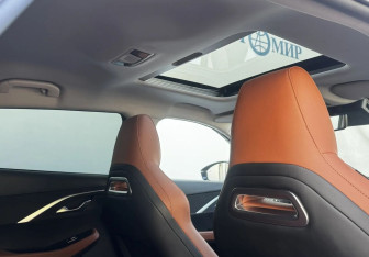 Подержанный автомобиль Omoda C5 2023 года (12 фото)