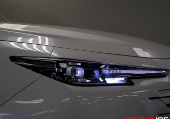 Подержанный автомобиль Changan UNI-K 2023 года (30 фото)