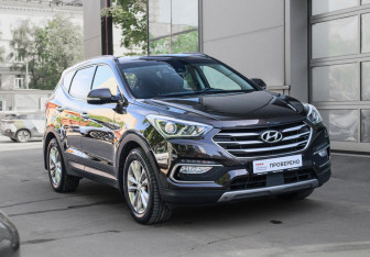 Подержанный автомобиль Hyundai Santa Fe 2016 года (3 фото)