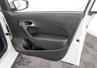 Подержанный автомобиль Volkswagen Polo Sedan 2018 года (24 фото)