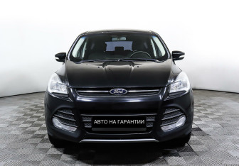 Подержанный автомобиль Ford Kuga 2015 года (2 фото)
