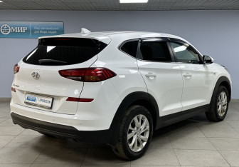 Подержанный автомобиль Hyundai Tucson 2019 года (5 фото)