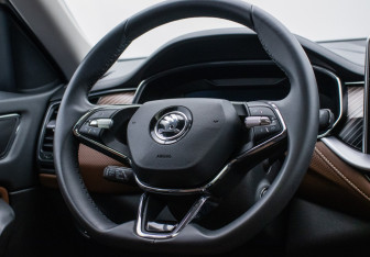 Подержанный автомобиль Skoda Kodiaq 2023 года (15 фото)